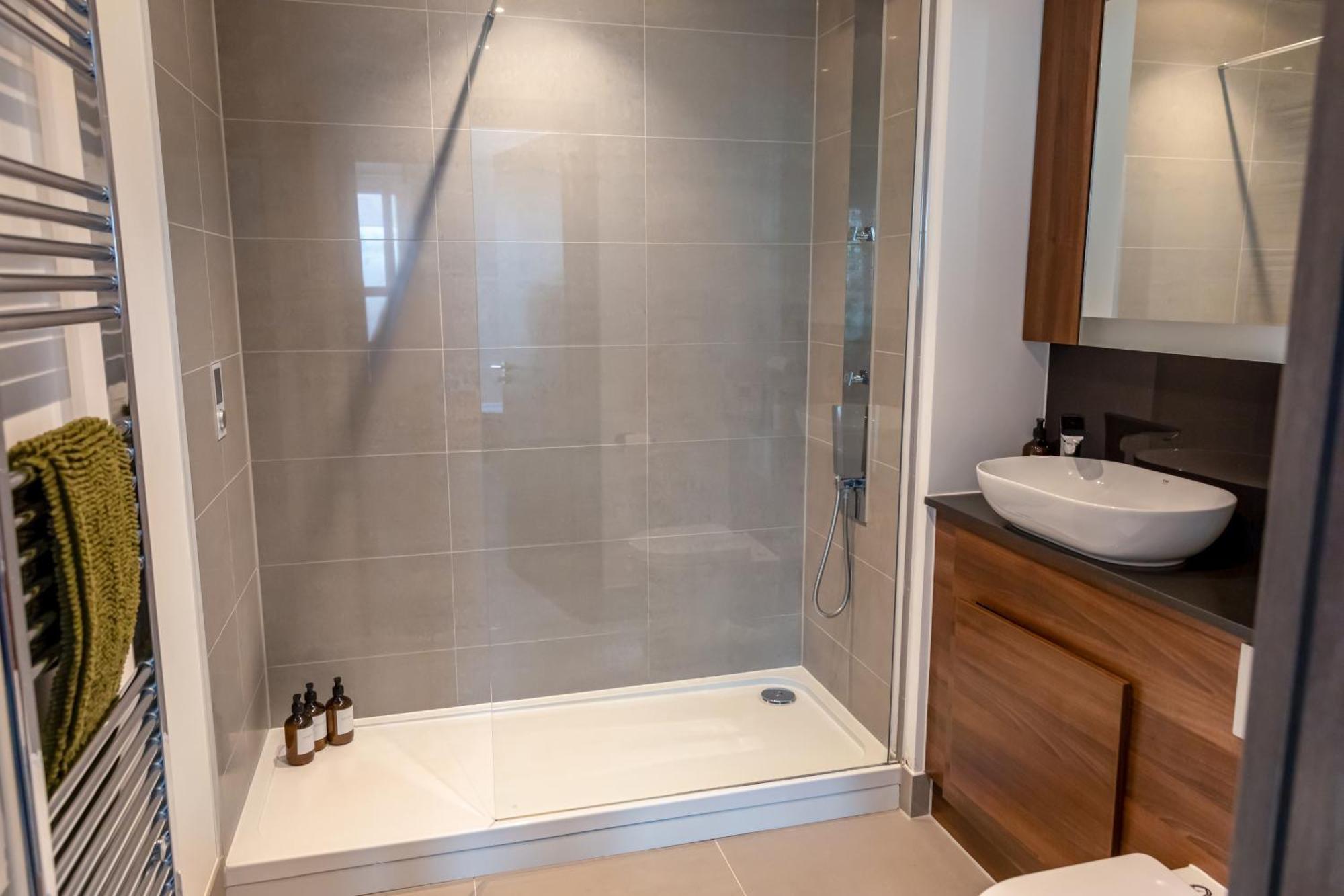 Luxury Penthouse 3 Bedroom & Parking Maidstone